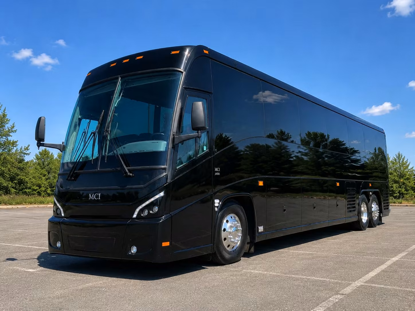 charter bus rentals for large prom groups across everett school districts