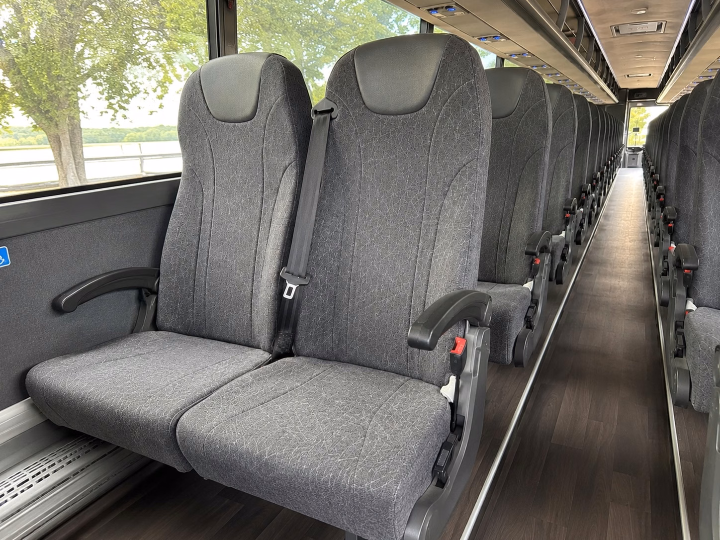 compare group transportation in everett in one search