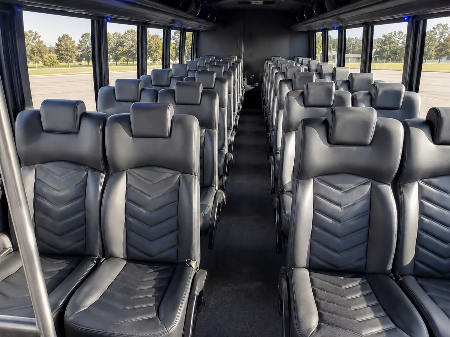 everett 20 passenger minibus rental