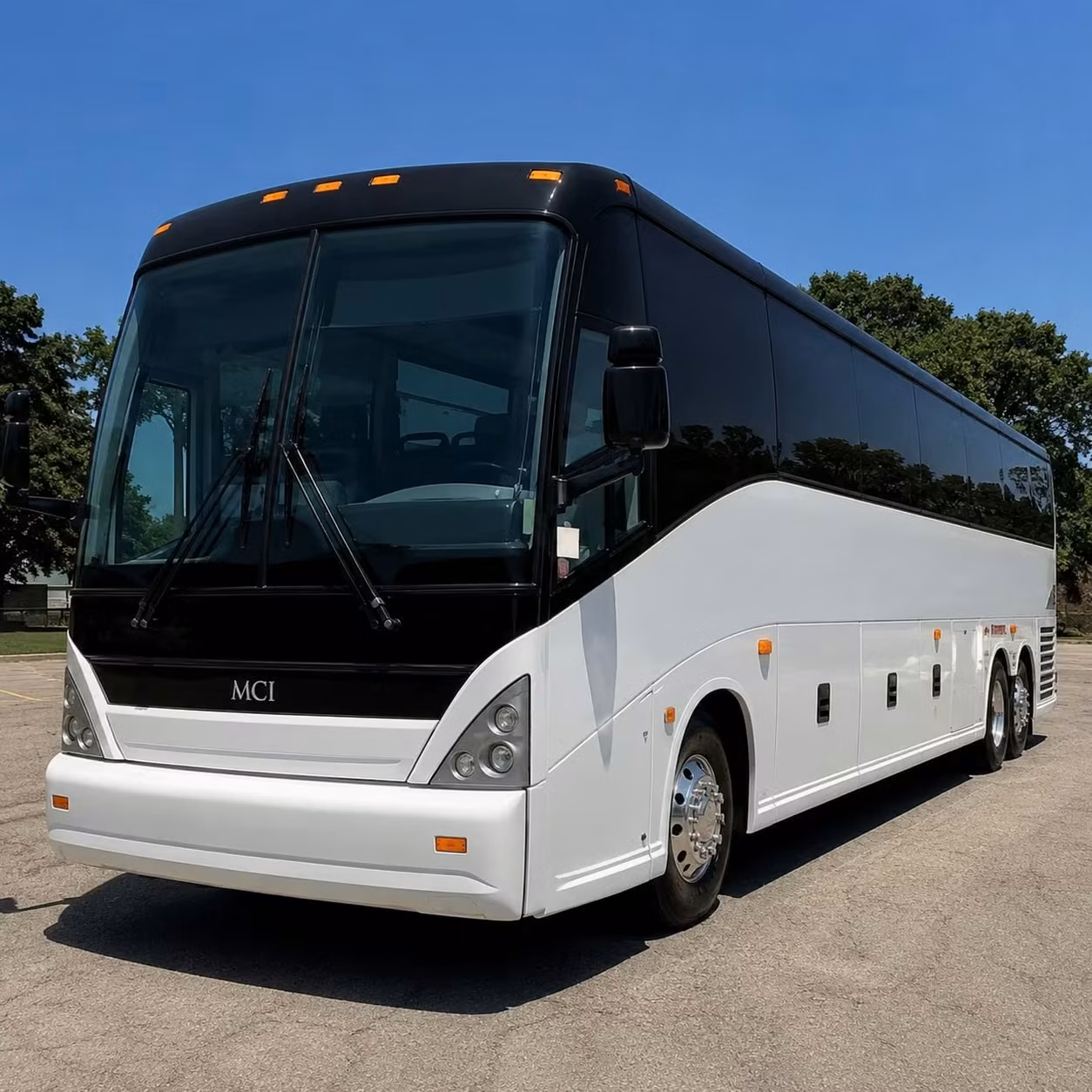 long distance corporate charter buses from everett to seattle bellevue and beyond