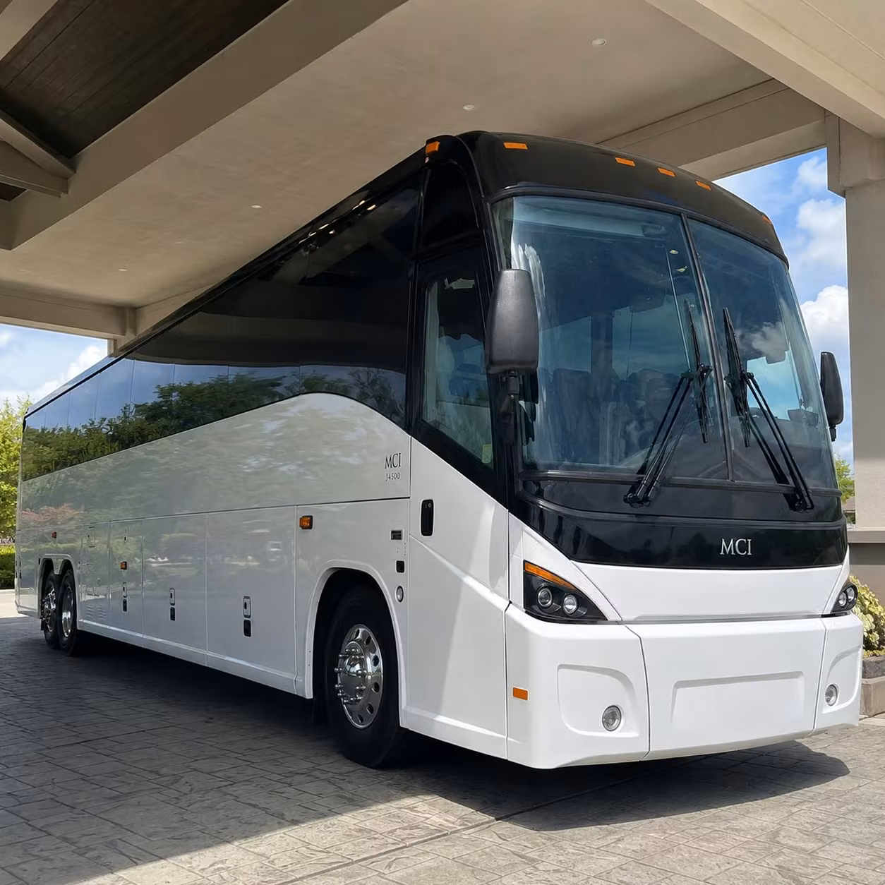 multi shift and 24 hour employee transportation options for everett s round the clock industries