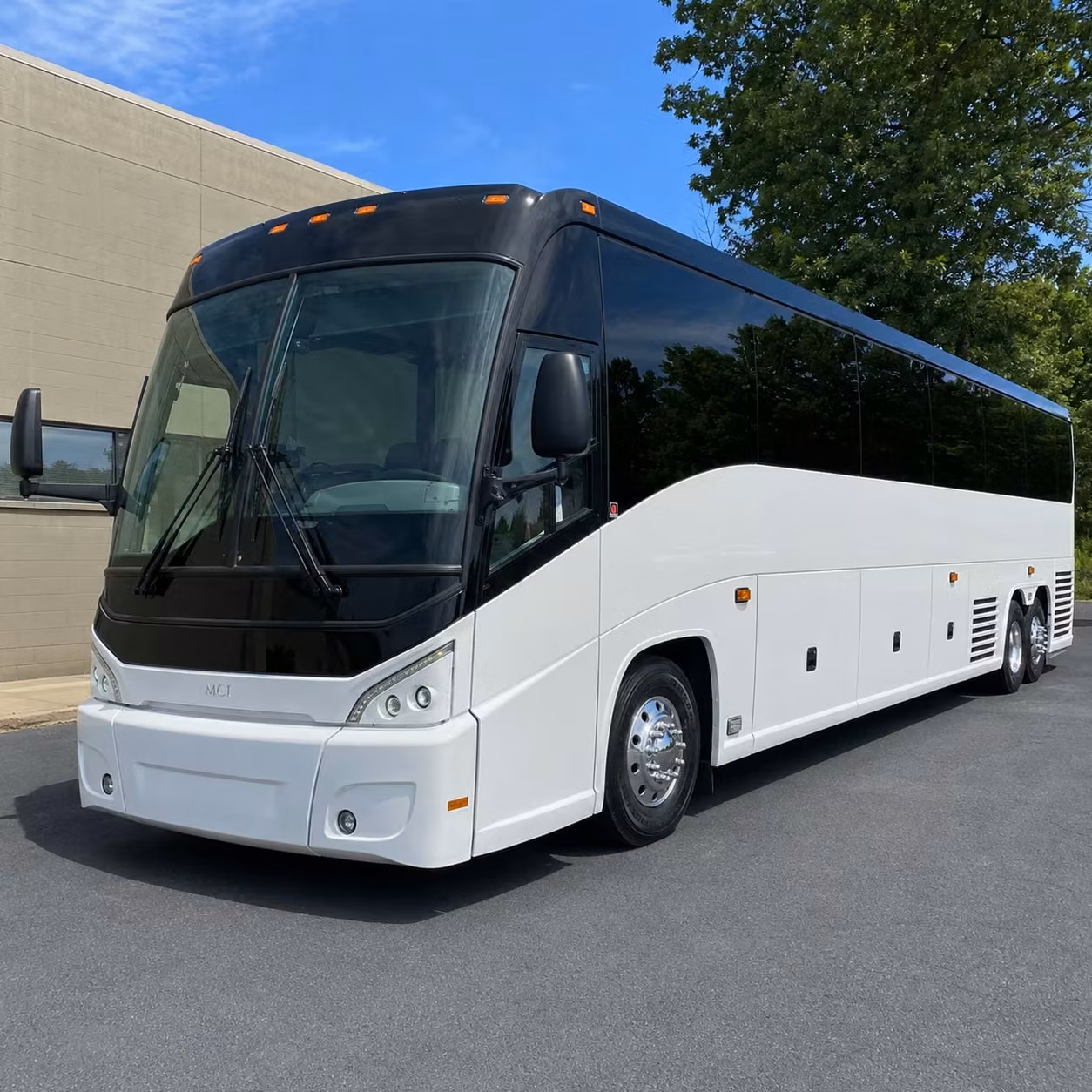 not in everett you can still find long distance transportation nearby