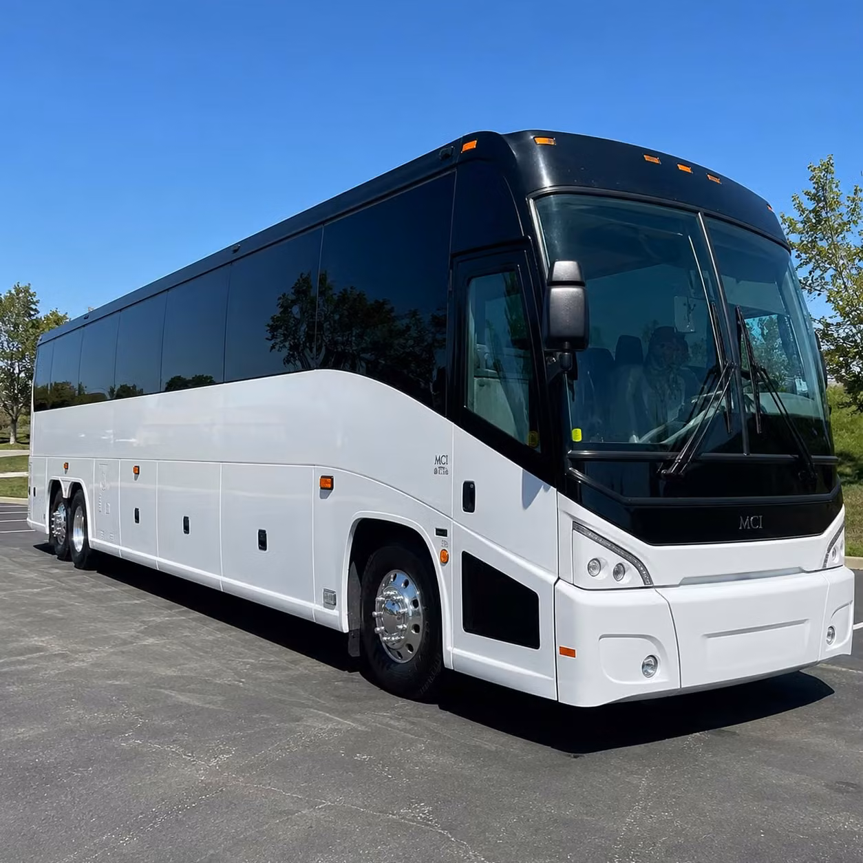 planning a group flight out of paine field here s what everett travelers need to know