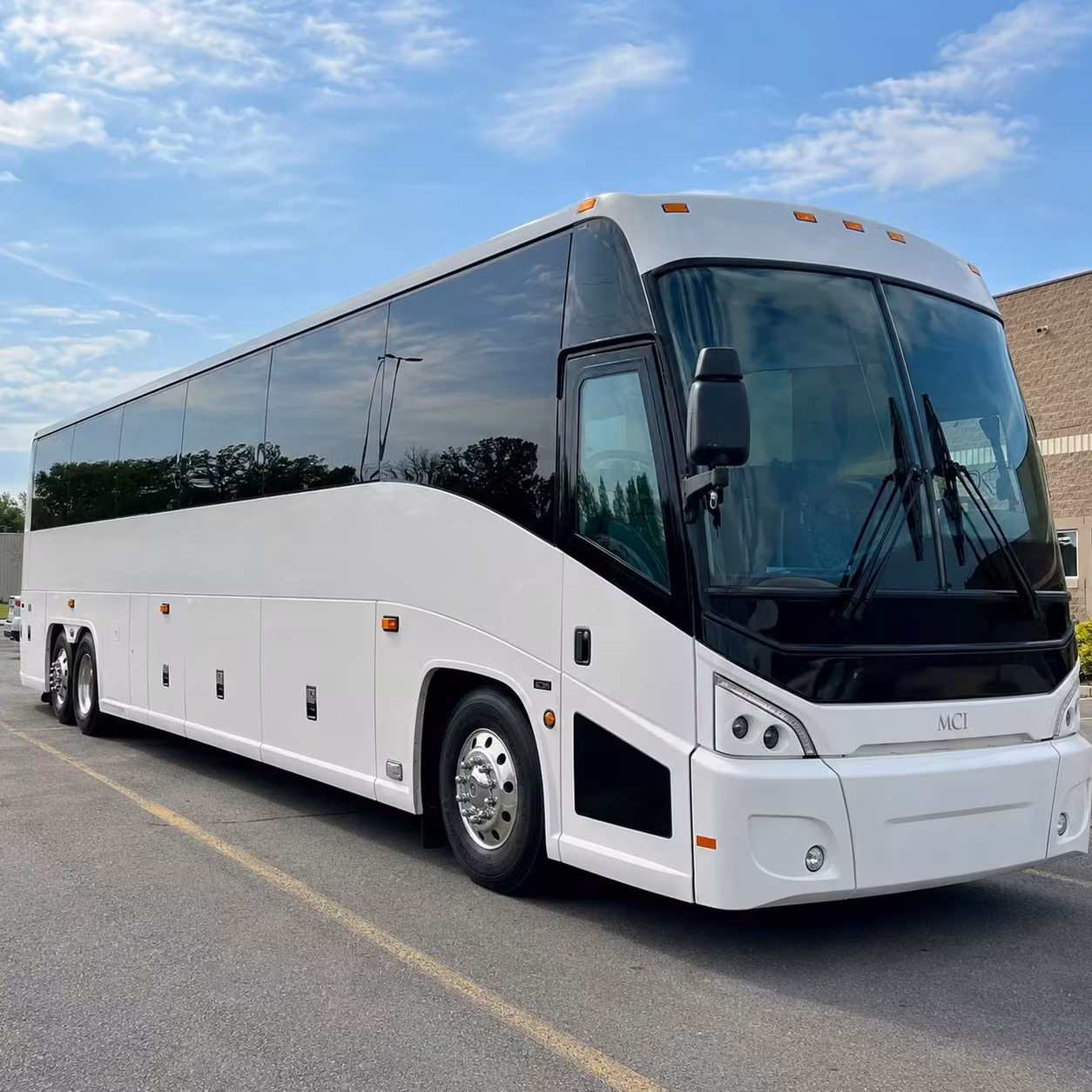 shuttle buses to angel of the winds arena in everett skip the parking nightmare